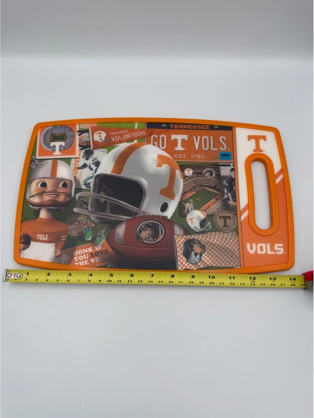NWOT Tennessee Volunteers Plastic Cutting Board